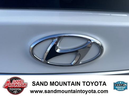 Used 2019 Hyundai Santa Fe SEL image 10