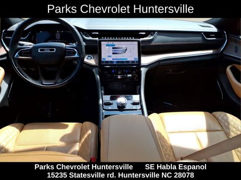 Used 2023 Jeep Grand Cherokee L Summit w/ Advanced Protech Group IV AWD/4WD image 27