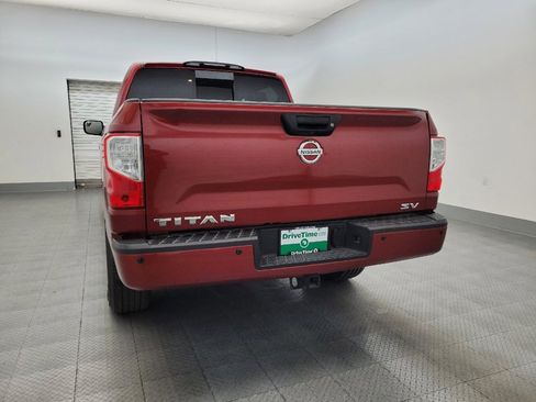 Used 2019 Nissan Titan SV w/ SV Convenience Package image 6