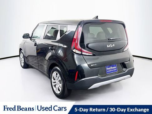 Used 2023 Kia Soul LX FWD image 5