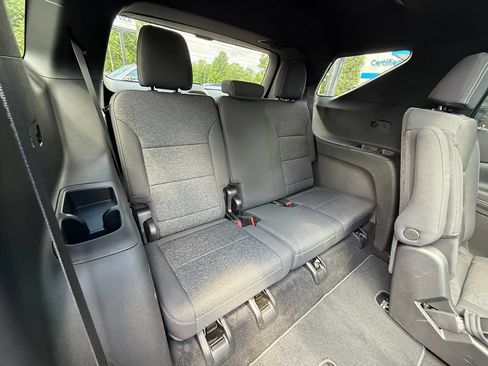 Used 2026 Chevrolet Traverse LT w/ Sun and Wheel Package AWD/4WD image 35