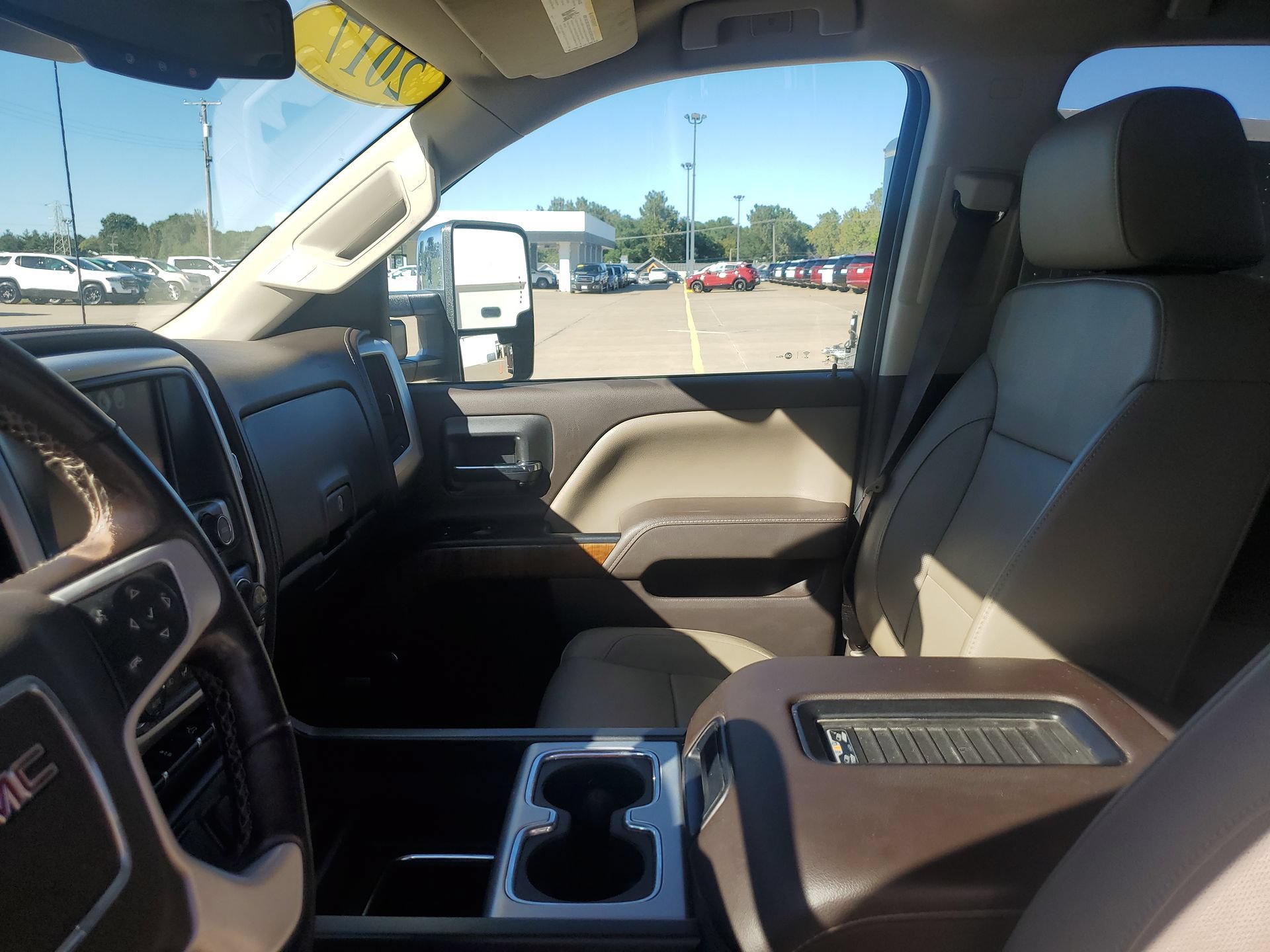 Used 2017 GMC Sierra 1500 SLT w/ Enhanced Driver Alert Package AWD/4WD image 26