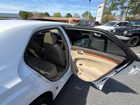 Used 2013 Chrysler 300 C w/ Beats Audio Group image 19