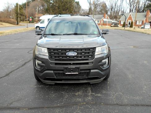 Used 2016 Ford Explorer Sport w/ Equipment Group 401A image 3