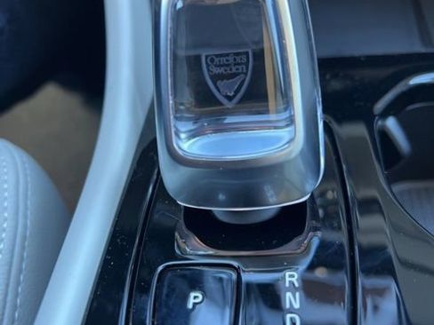 New 2026 Volvo XC40 B5 Plus w/ Protection Package Premier AWD/4WD image 18
