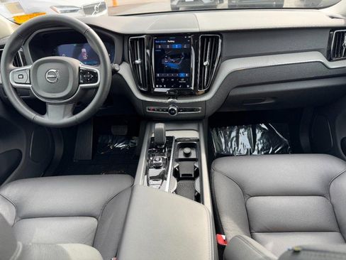 Certified 2025 Volvo XC60 B5 Plus image 12