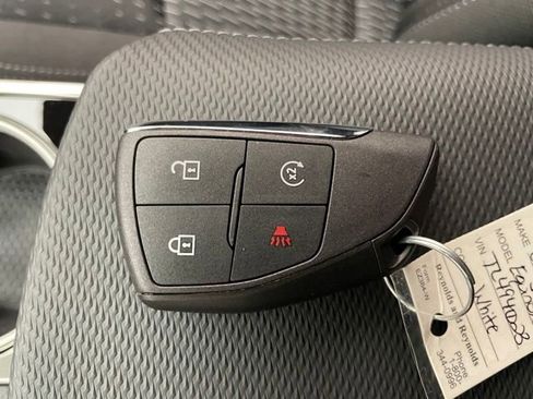 New 2026 Chevrolet Equinox LT w/ Safety and Technology Package AWD/4WD image 21