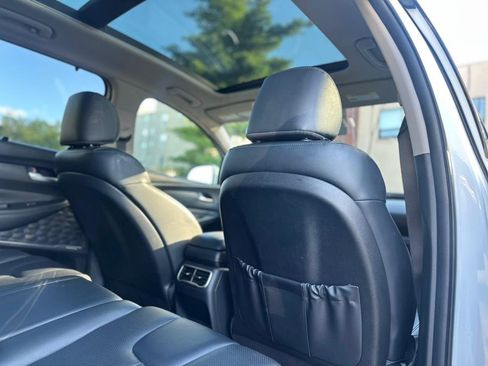 Used 2023 Hyundai Santa Fe SEL w/ Premium Package image 13