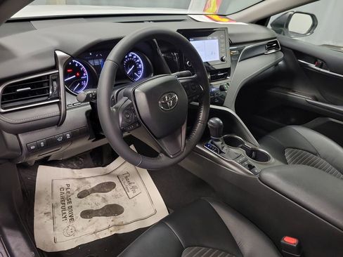 Used 2023 Toyota Camry SE image 13