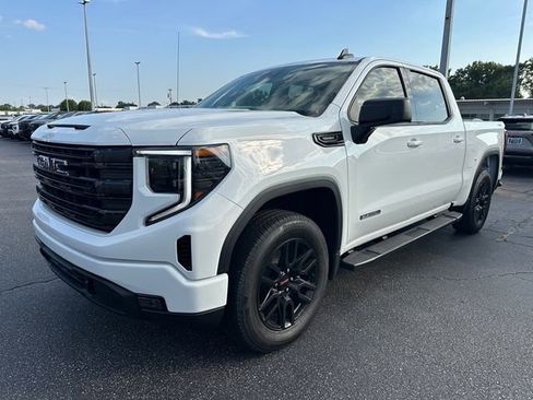 New 2025 GMC Sierra 1500 Elevation w/ LPO, Elevation Black Package image 14