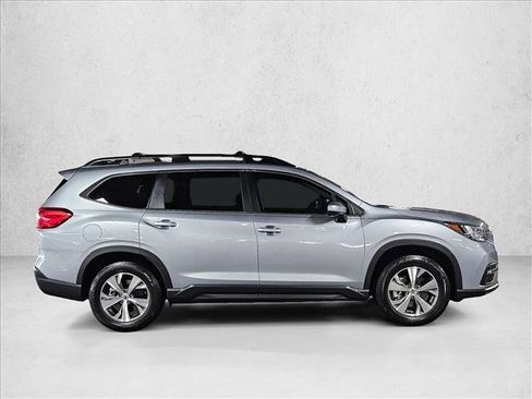 Used 2019 Subaru Ascent Premium image 4