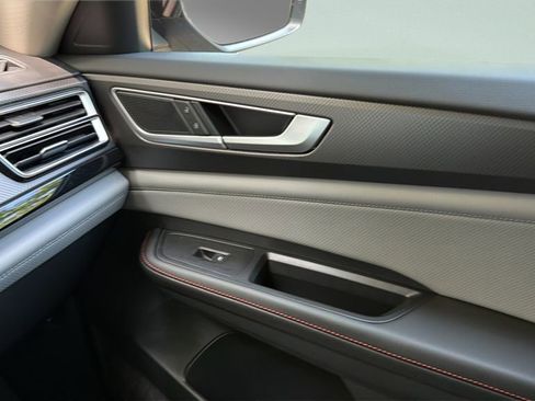New 2026 Volkswagen Atlas Peak Edition AWD/4WD image 13