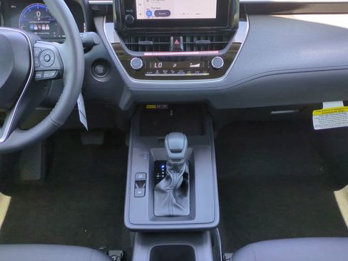 New 2026 Toyota Corolla Cross LE image 18