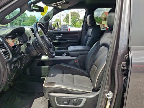 Used 2020 RAM 1500 Laramie w/ Sport Appearance Package AWD/4WD image 13