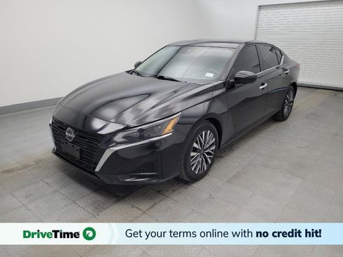 Used 2023 Nissan Altima 2.5 SV image 1