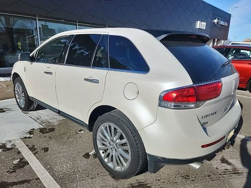Used 2013 Lincoln MKX Base image 7