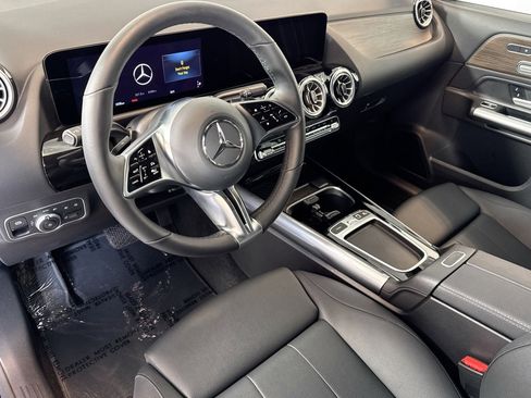 Certified 2026 Mercedes-Benz GLA 250 4MATIC image 9