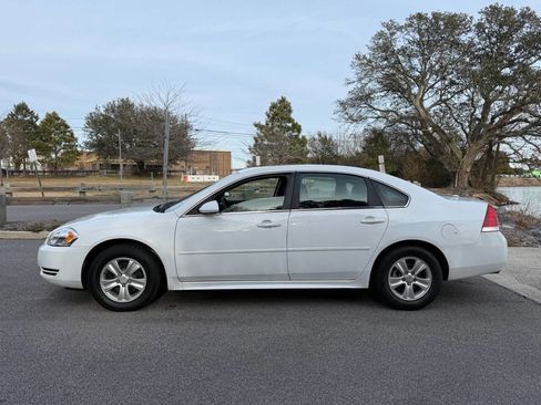 Used 2016 Chevrolet Impala Limited LS image 5