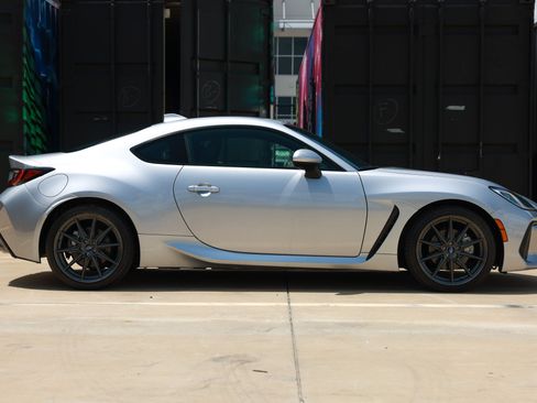 Used 2023 Subaru BRZ Limited RWD image 17