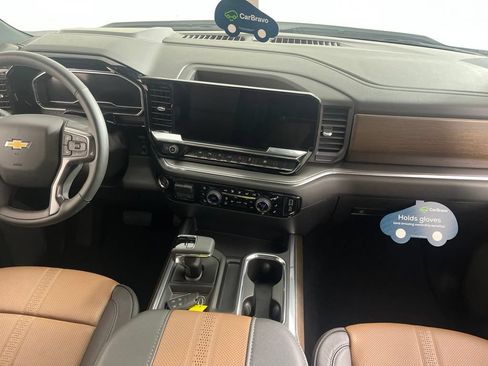 Certified 2024 Chevrolet Silverado 1500 High Country w/ Technology Package AWD/4WD image 15