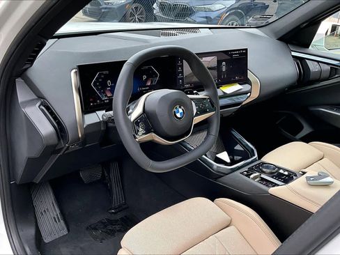 Used 2025 BMW X3 xDrive30i w/ Convenience Package image 16