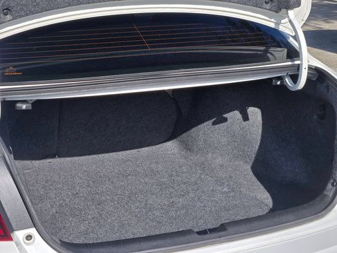Used 2017 Honda Accord EX-L image 24