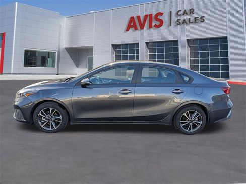 Used 2024 Kia Forte LXS image 2