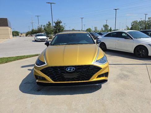 Used 2020 Hyundai Sonata SEL Plus FWD image 2
