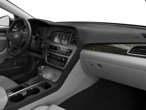 Used 2017 Hyundai Sonata Limited w/ Tech Package 03 image 19