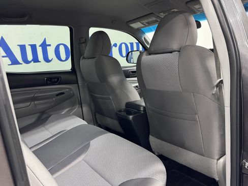 Used 2014 Toyota Tacoma 4x4 Double Cab w/ TRD Sport Package image 12