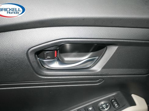 Used 2025 Honda Accord LX image 33
