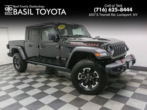 Used 2026 Jeep Gladiator Rubicon AWD/4WD image 1