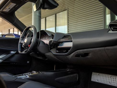 Used 2022 Ferrari SF90 Spider AWD/4WD image 45