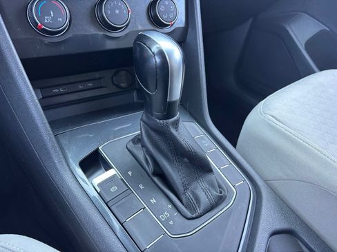 Used 2021 Volkswagen Tiguan S FWD image 25