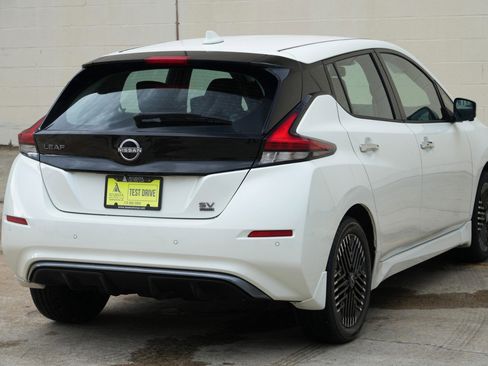 Used 2023 Nissan Leaf SV Plus FWD image 46