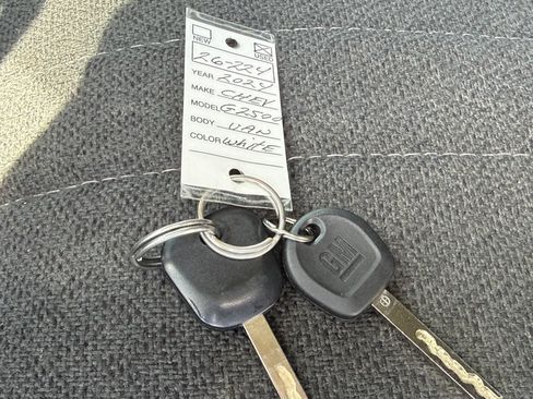 Used 2024 Chevrolet Express 2500 w/ Driver Convenience Package RWD image 28
