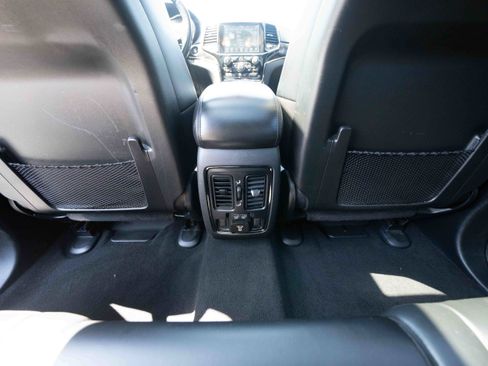Used 2019 Jeep Grand Cherokee Limited X AWD/4WD image 21