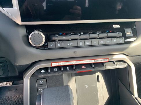 Used 2026 Toyota Tundra Platinum image 14