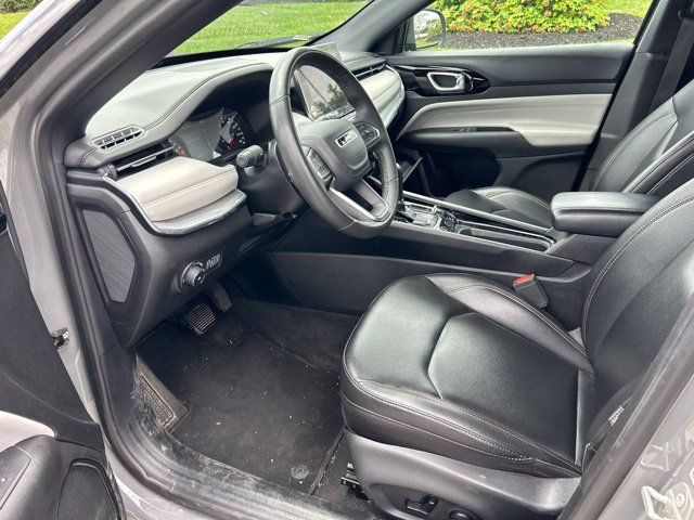 Used 2023 Jeep Compass Limited AWD/4WD image 6