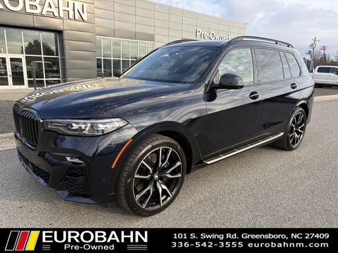 Used 2022 BMW X7 xDrive40i w/ M Sport Package image 29