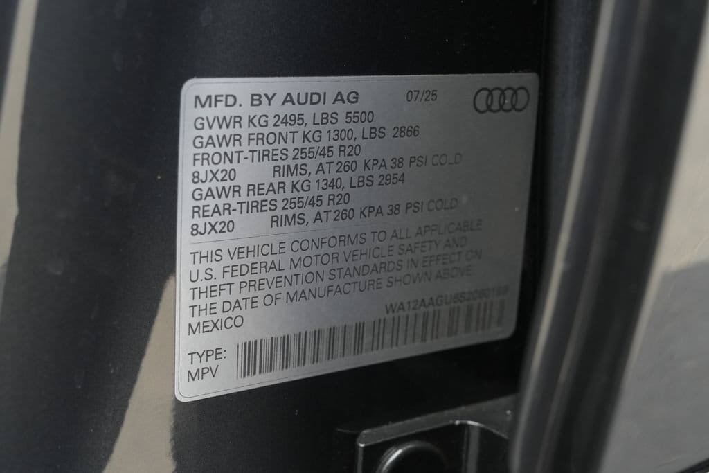Used 2025 Audi Q5 Premium Plus w/ Premium Plus AWD/4WD image 70