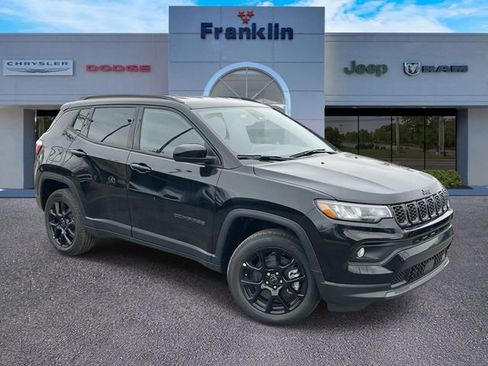 New 2026 Jeep Compass Latitude image 1