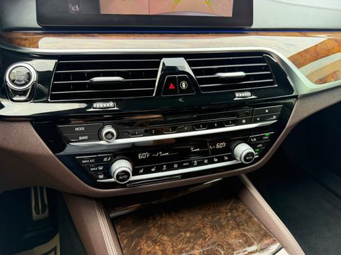 Used 2019 BMW M550i xDrive AWD/4WD image 22