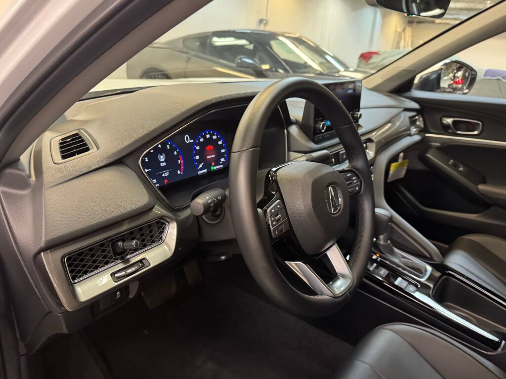 Certified 2025 Acura Integra FWD image 26