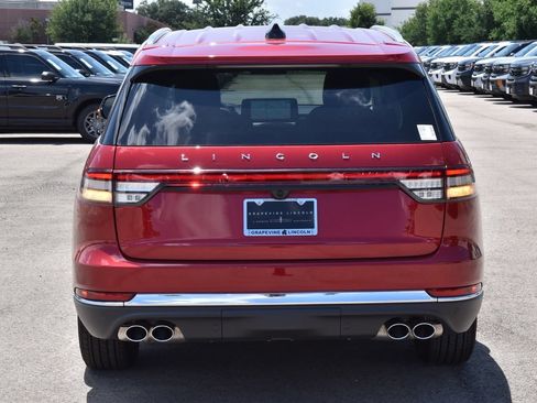 New 2026 Lincoln Aviator 2WD image 8