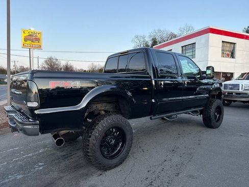 Used 2003 Ford F250 Lariat image 4