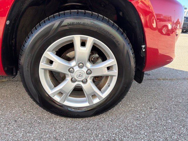 Used 2011 Toyota RAV4 4WD w/ Upgrade Value Pkg image 33