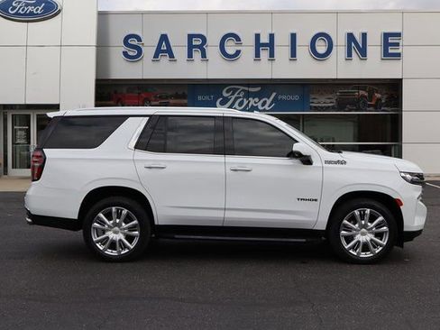 Used 2021 Chevrolet Tahoe High Country AWD/4WD image 2