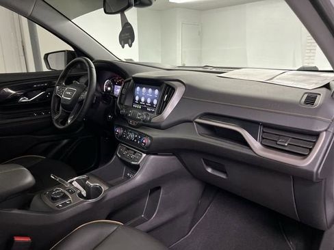 Certified 2024 GMC Terrain AT4 w/ Tech Package AWD/4WD image 29