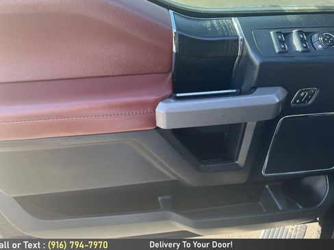 Used 2019 Ford F150 Platinum w/ Equipment Group 701A Luxury AWD/4WD image 17